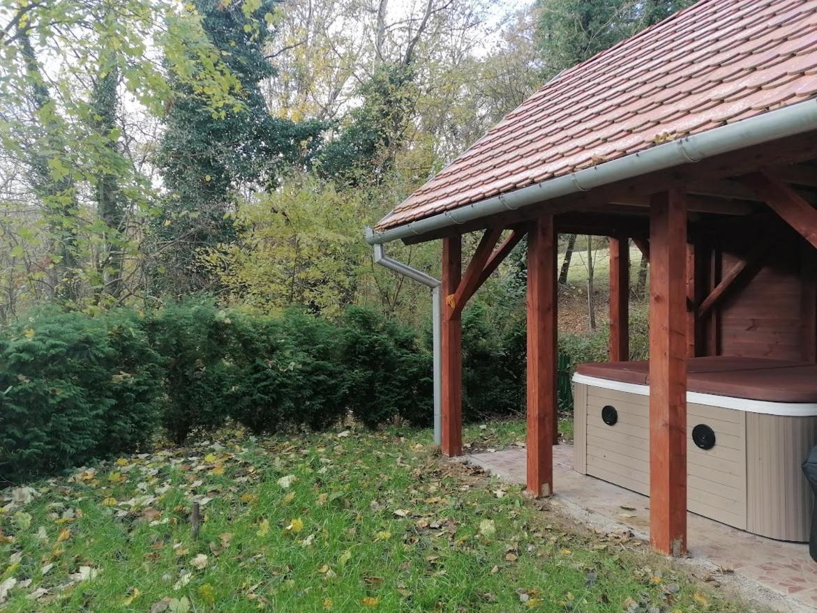Madarles Vendeghaz Villa Abaliget Екстериор снимка
